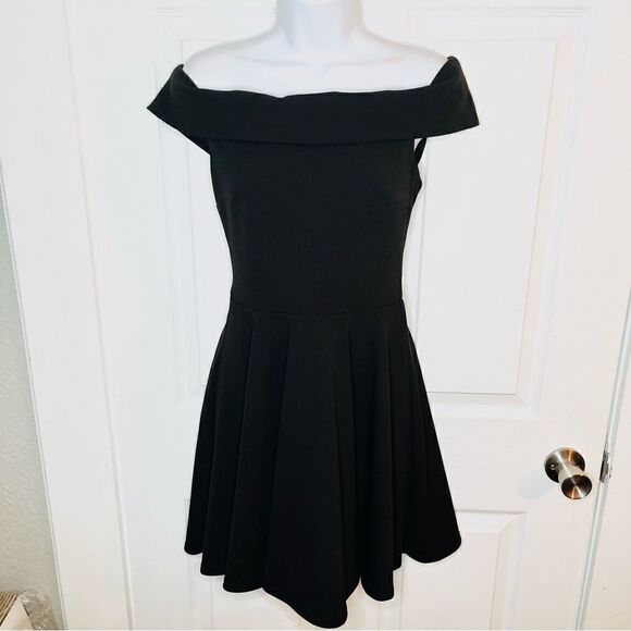 B. Darlin Cuff Off-The-Shoulder Scuba Crepe Skater Dress Retro 5/6 Juniors - Picture 6 of 12